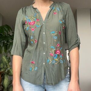 Anthropologie Embroidered 3/4 Sleeve Blouse